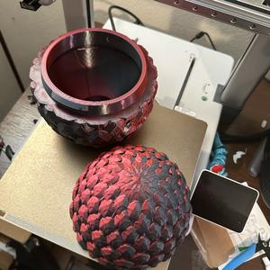 XL Dragon Egg decor with Dragon Figurine