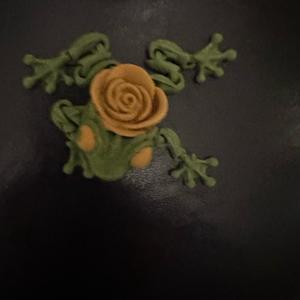 Rose Frog articulating Figurine Decor